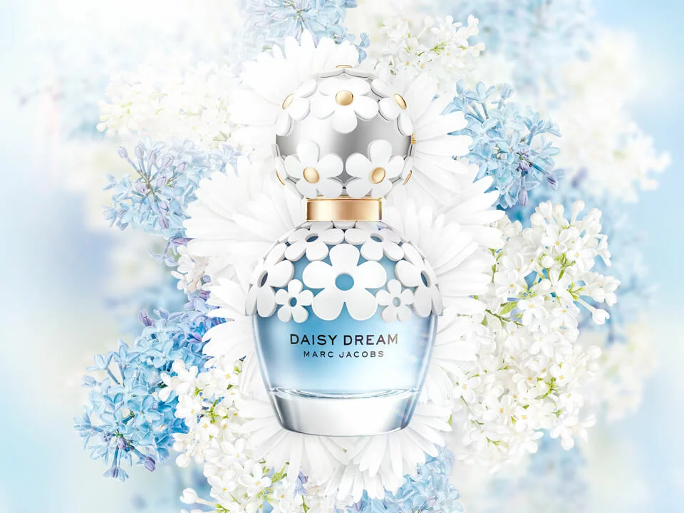 Cosmetics 3D rendering of a fragrance line in multiple bottle variants with consistent lighting and reflections, CGI by Lauktien Studio